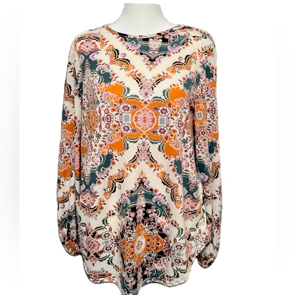WOMEN’S BLOUSE NO BRAND TAG  B18.5” L 26” MATERIAL 92% POLYESTER & 8% SPANDEX - Picture 1 of 10